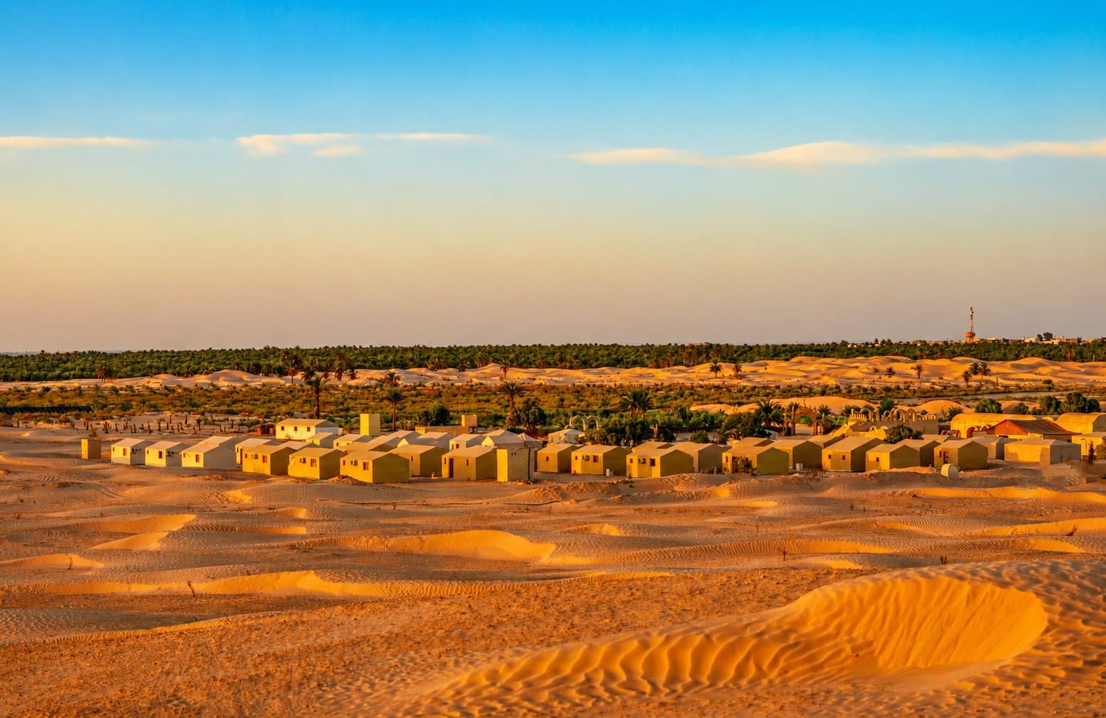 Au départ de Tozeur : 2 jours dans le Sahara avec campement et balade à dos de dromadaire au coucher du soleil — 2